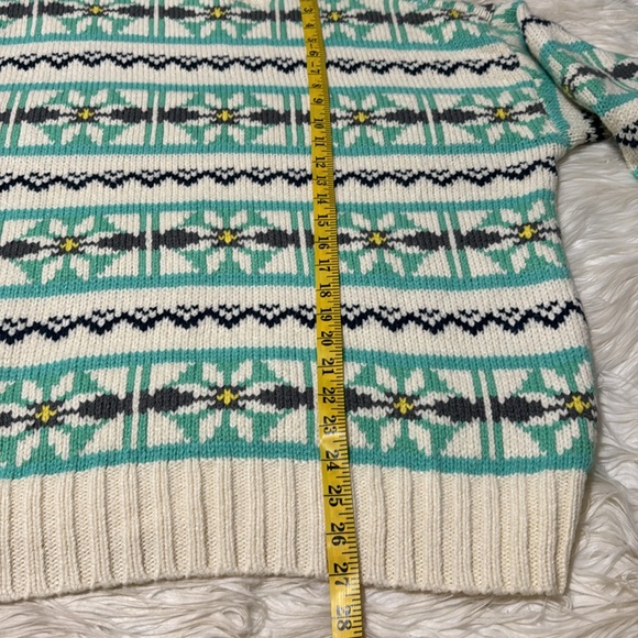 New without tag American Eagle sweater - Picture 3 of 6